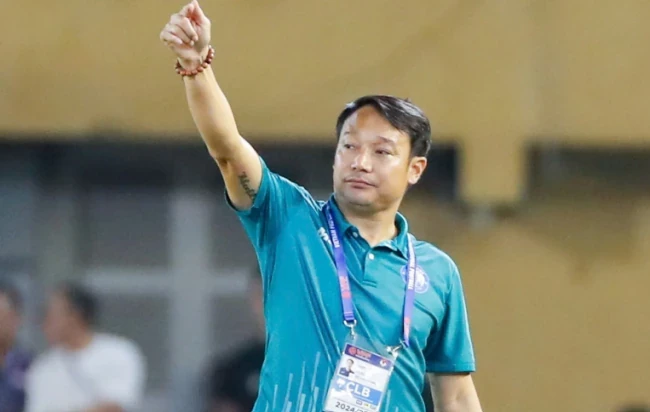 HLV Vũ Hồng Việt tự tin trước màn tái đấu Selangor.