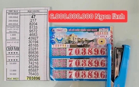 Theo chia sẻ từ đại lý vé số Chấn Nam, hai tờ vé số may mắn mang dãy số 703896 thuộc đài Hậu Giang, kỳ quay số ngày 9/5 của xổ số miền Nam.