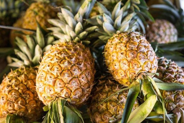 Dứa là loại trái cây phổ biến vào mùa hè, đặc biệt thơm ngon, giàu vitamin C