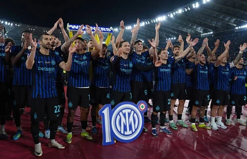 Inter lên ngôi vô địch Coppa Italia.