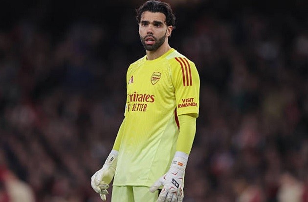 Raya là điểm tựa vững chắc cho hàng thủ Arsenal.