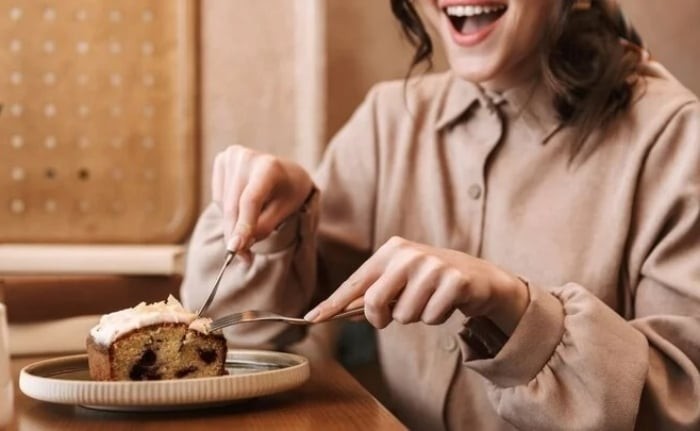 Bánh ngọt kể cả được quảng cáo không đường vẫn tiềm ẩn nhiều nguy cơ gây hại sức khỏe. Ảnh minh họa