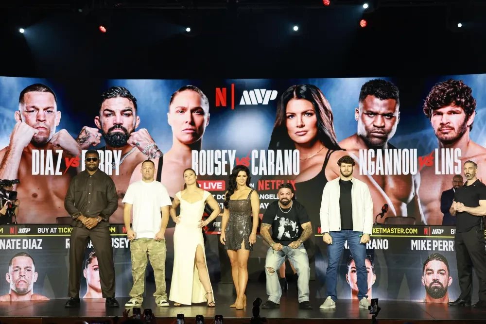 Họp báo sự kiện Rousey vs. Carano tại New York