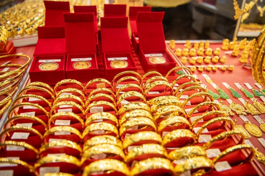 Trong phiên tối 14/5 theo giờ Việt Nam, vào lúc 22h30, giá vàng thế giới vẫn neo quanh 4.684 USD/ounce với biên độ dao động khá hẹp trước khi bất ngờ giảm mạnh về cuối phiên.

