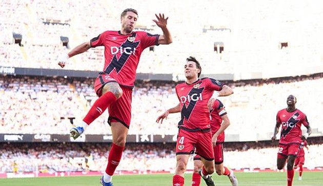 Rayo Vallecano chơi áp đảo đội chủ nhà trong phần lớn thời gian.