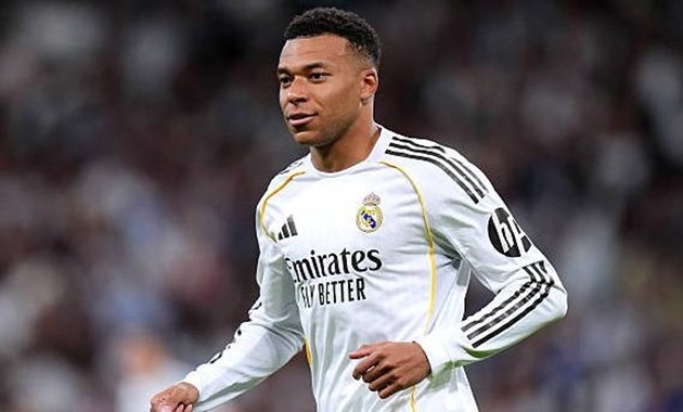 Kylian Mbappe khẳng định vô can trong cuộc ẩu đả trong phòng thay đồ Real Madrid.