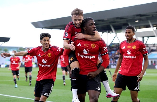 ghi bàn nhưng U18 MU không thể giành chiến thắng,