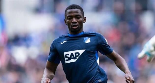 Bazoumana Toure nằm trong tầm ngắm Pháo thủ.