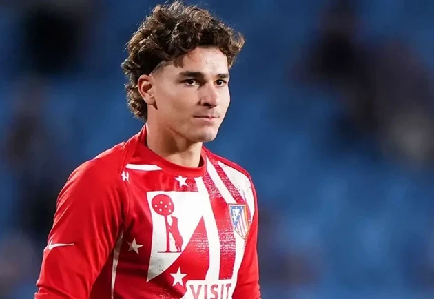 Alvarez được cho rằng đã đồng ý chuyển đến PSG.