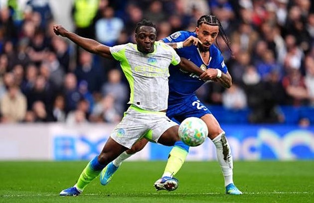 Jeremy Doku có thể gây ra nhiều khó khăn cho Chelsea.