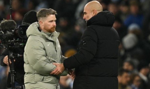 HLV tạm quyền Chelsea tự tin vào khả năng đánh bại Man City.