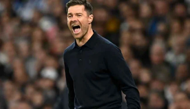 Alonso chuẩn bị ngồi ghế nóng Chelsea.