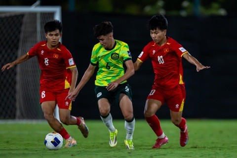 U17 Việt Nam gục ngã trước Indonesia. 