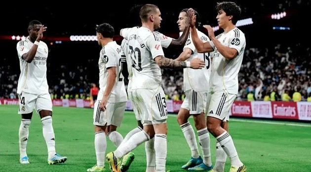 Real Madrid cần thắng Sevilla để xua tan bầu không khí ảm đạm tại Bernabeu.