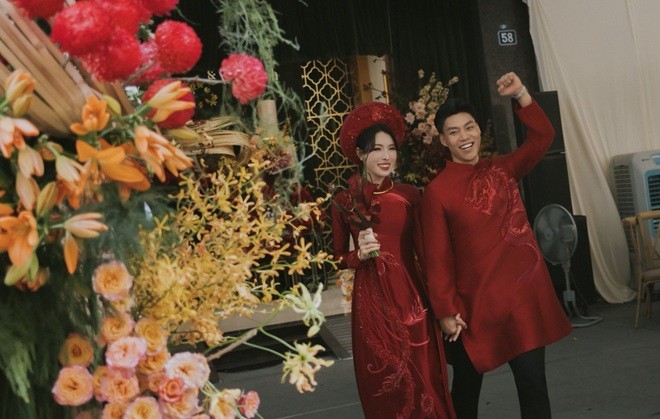 Văn Thanh đã yên bề gia thất ở tuổi 30.