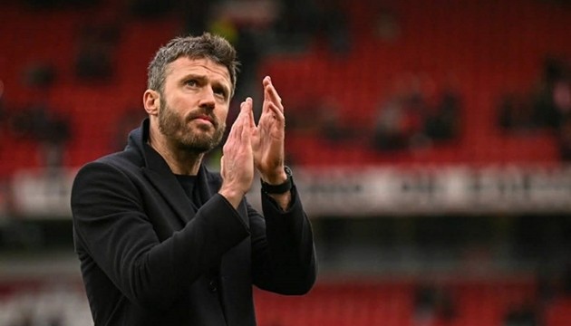 Michael Carrick sẽ tiếp tục găn sbos với Man United đến năm 2028/