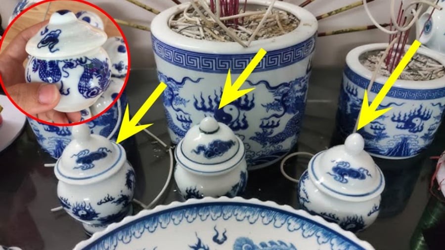 Gia chủ không nên để gạo và muối quá lâu trên bàn thờ.