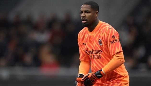 Maignan lọt vào tầm ngắm của Chelsea.