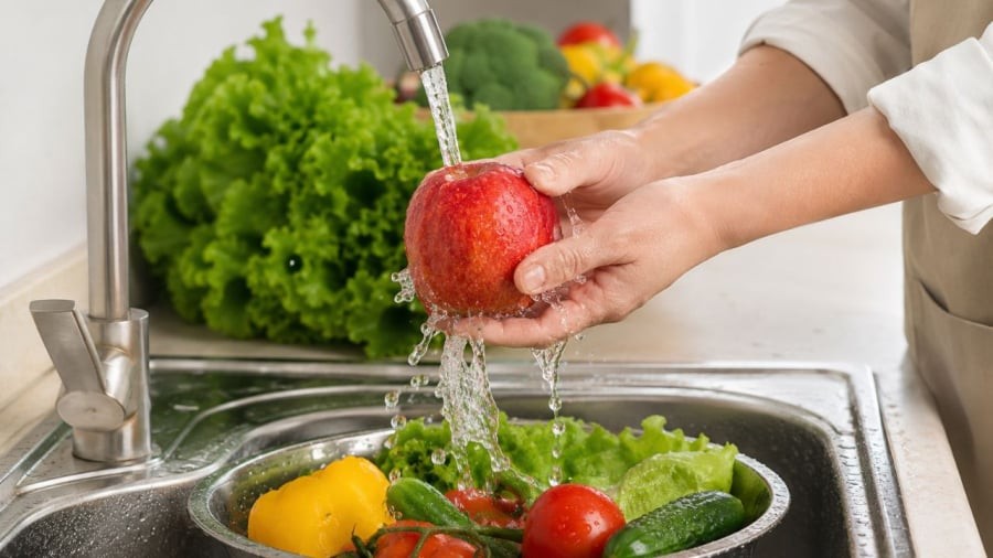 Nhiều người lo lắng về cách nào có thể làm sạch rau củ quả