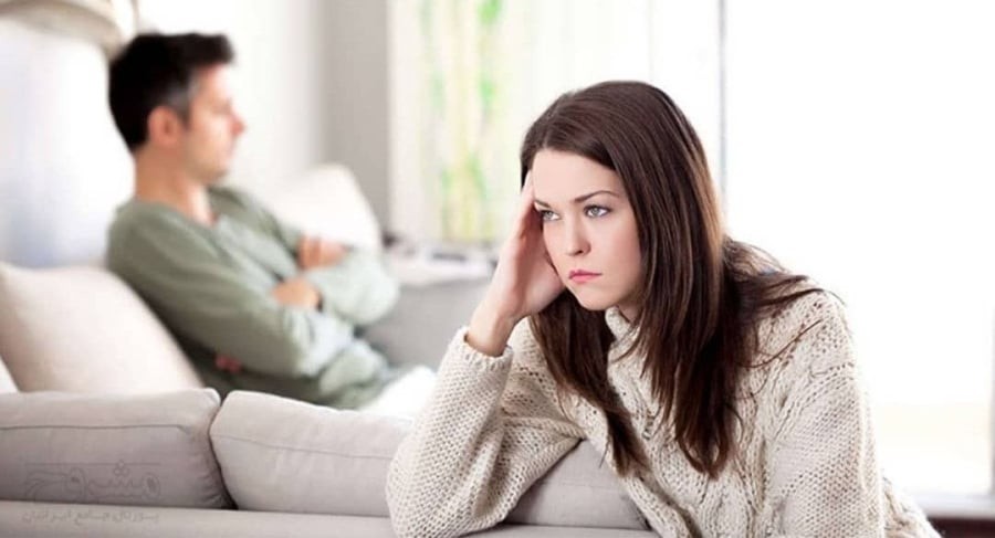 Những mâu thuẫn cãi vã riêng tư càng tránh kể cho người khác càng tốt