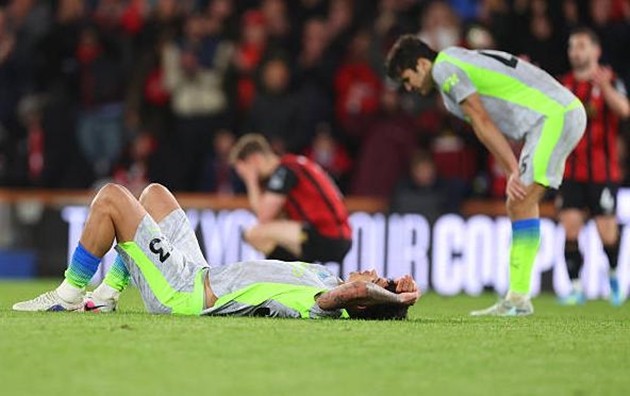 Các cầu thủ Manchester City chơi dưới sức ở trận đấu với Bournemouth.