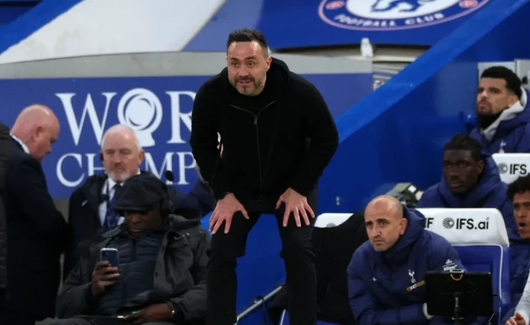 Tottenham nhận thất bại trong cuộc chạm trán với Chelsea.