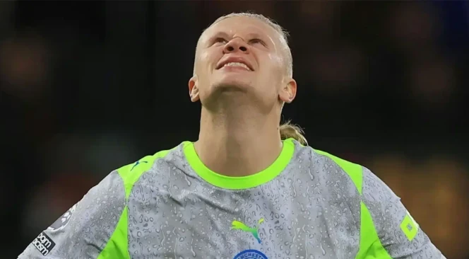 Haaland thất vọng khi Man City đánh mất cơ hội giành danh hiệu Ngoại hạng Anh.