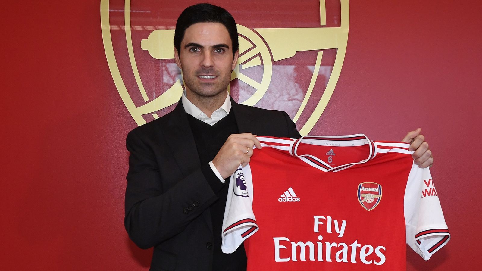 Arsenal đặt tương lai vào tay Mikel Arteta.