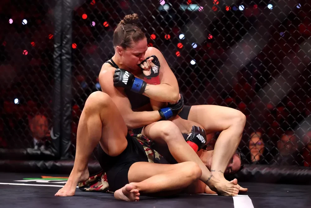 Ronda Rousey vs. Gina Carano