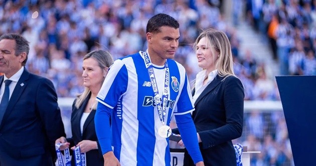 Silva rời Porto sau nửa mùa giải.