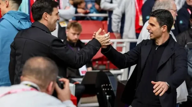 Arteta gọi điện cảm ơn Iraola vì đã góp phần giúp Arsenal vô địch.