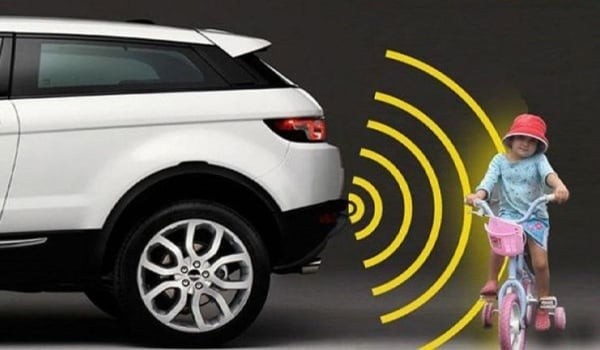 Để hạn chế tối đa những tai nạn đáng tiếc khi lùi xe, các chuyên gia khuyến cáo tài xế cần tuân thủ nghiêm các nguyên tắc an toàn cơ bản nhưng rất quan trọng.


