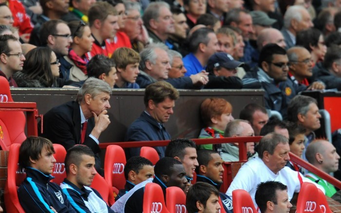 Nhiều CĐV trẻ không biết đến thế hệ bất bại của Wenger.