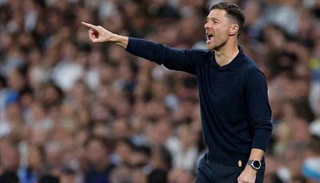 Xabi Alonso có nhiều việc phải làm để cải tổ đội hình Chelsea.