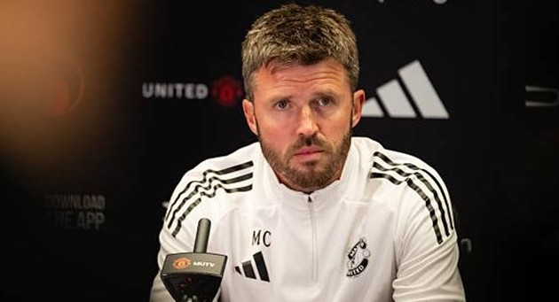 Michael Carrick tiếp tục dẫn dắt Manchester United đến năm 2028.