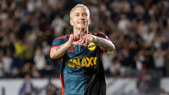 Reus đã mang lại cho Charlotte 400 nghìn đô.