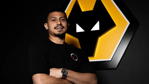 Andre cam kết tương lai với Wolves.