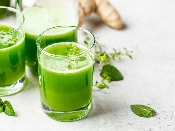  Khi kết hợp với rau diếp cá, thức uống này càng phù hợp với những ngày thời tiết nóng hoặc sau các bữa ăn nhiều dầu mỡ.