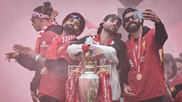 Salah sẽ rời Liverpool sau 9 năm gắn bó.