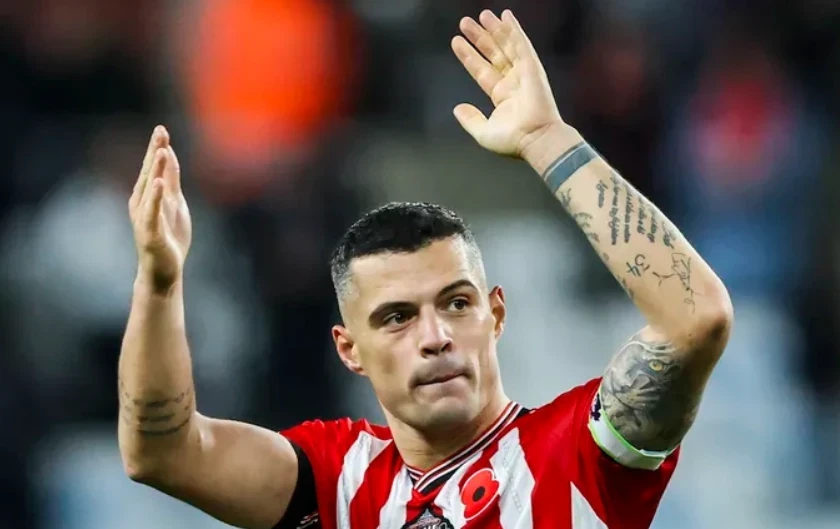 Xhaka đang là linh hồn trong lối chơi của 