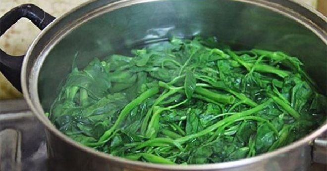 Luộc rau tưởng dễ hoá ra không phải