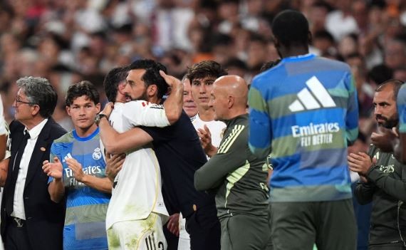 Ai sẽ thay thế Arbeloa sau mùa bóng này?