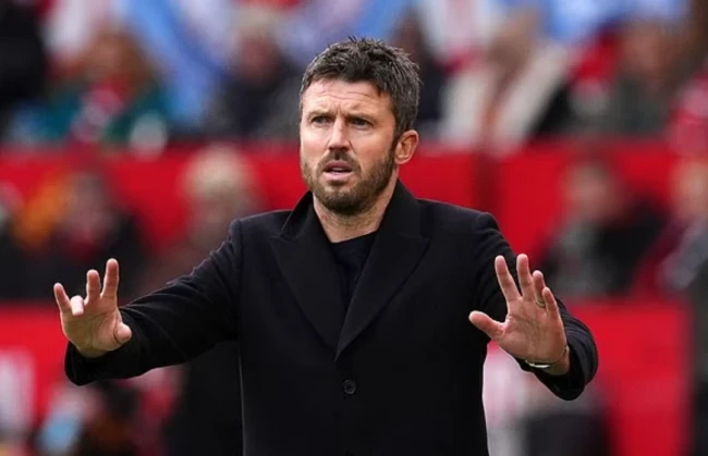 Carrick khẳng định Man United sẽ tiến về phía trước.