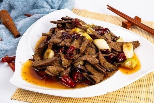 Việc thiếu hụt kẽm và selen trong thời gian dài có thể khiến tình trạng tiểu đường trở nên nghiêm trọng hơn, do đó bổ sung hợp lý các vi chất này là rất cần thiết.

