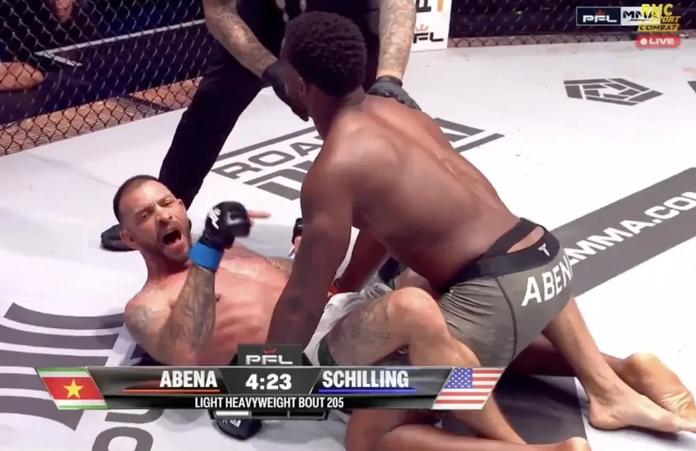 Joe Schilling tức giận trên sàn đấu