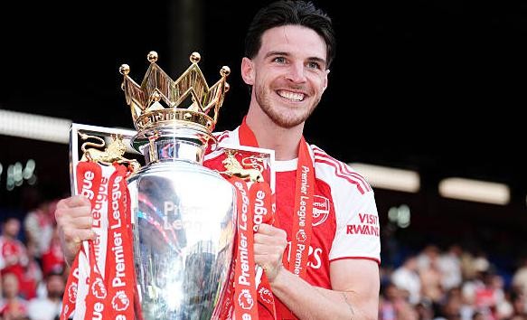 Declan Rice vô địch Ngoại hạng Anh trong màu áo Arsenal.
