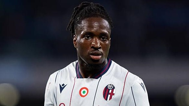 Jonathan Rowe được Chelsea và Aston Villa quan tâm.