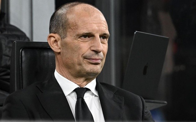 Napoli đang nhắm đến Allegri.