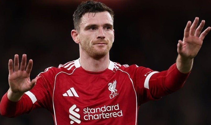 Robertson đang trong tầm ngắm của Liverpool.