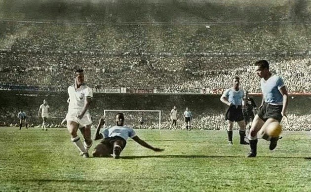 Uruguay đánh bại Brazil để giành chức vô địch.